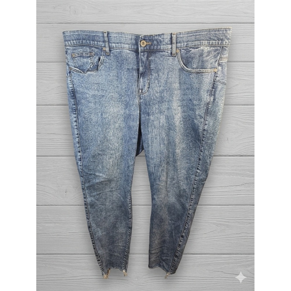 Torrid Bombshell Skinny Jeans PLus Size 24 R 24R Premium Stretch Distressed Look